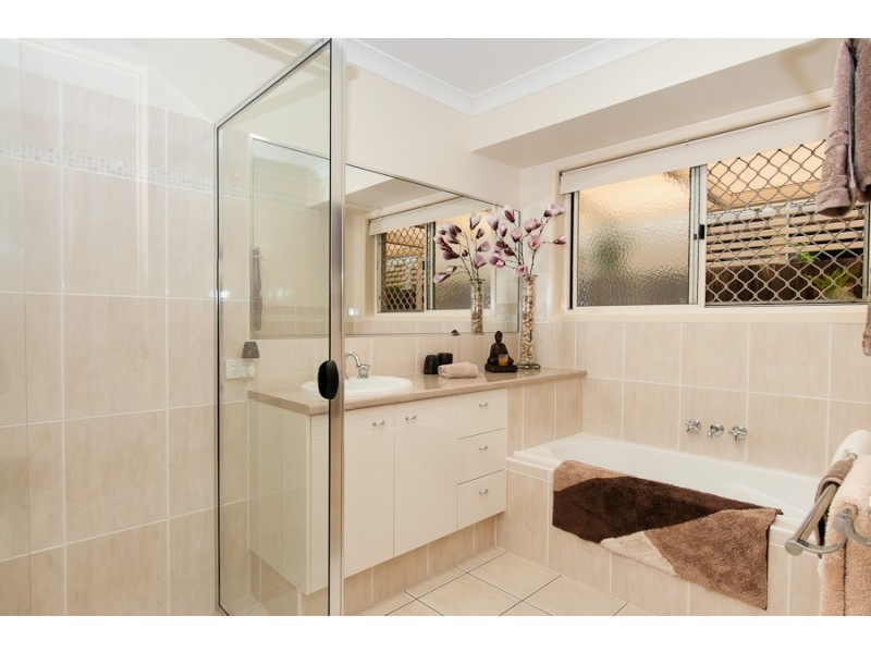 36 Edwardson Drive, Pelican Waters QLD 4551