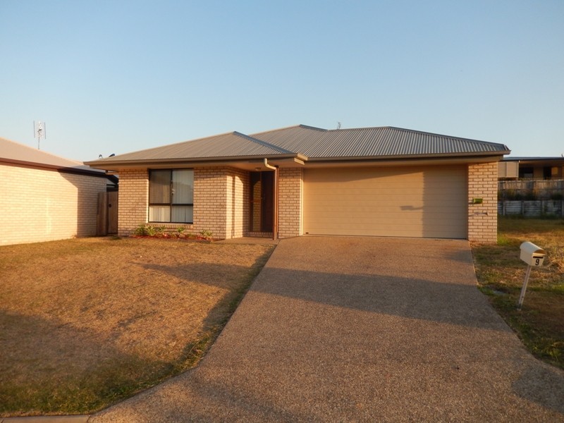 9 Middle Park, Little Mountain QLD 4551