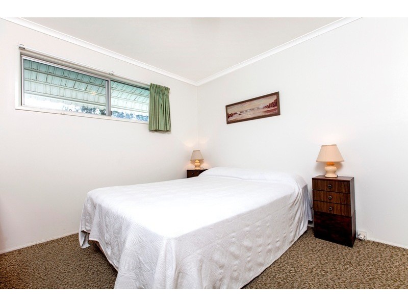 6 Earnshaw Street, Golden Beach QLD 4551