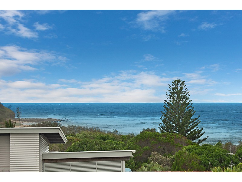 Shelly Lodge – 21 Banksia Street, Shelly Beach QLD 4551