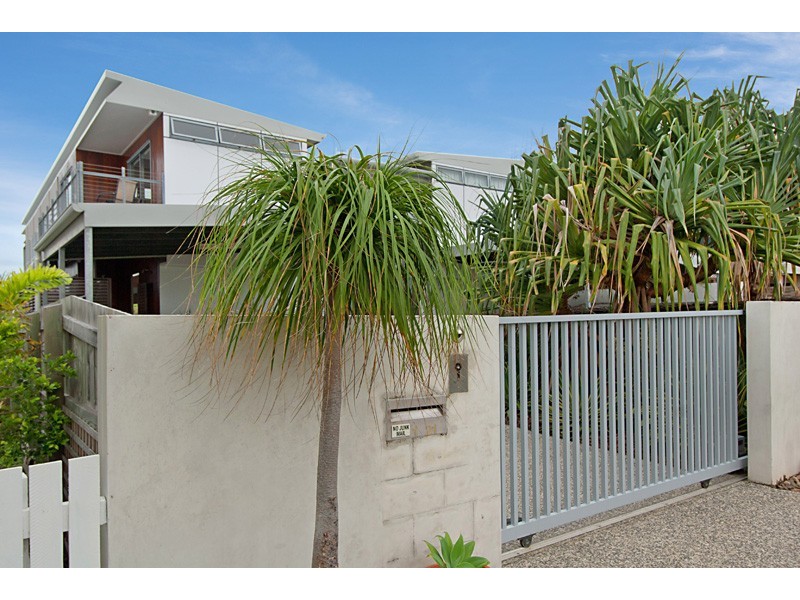 Shelly Lodge – 21 Banksia Street, Shelly Beach QLD 4551