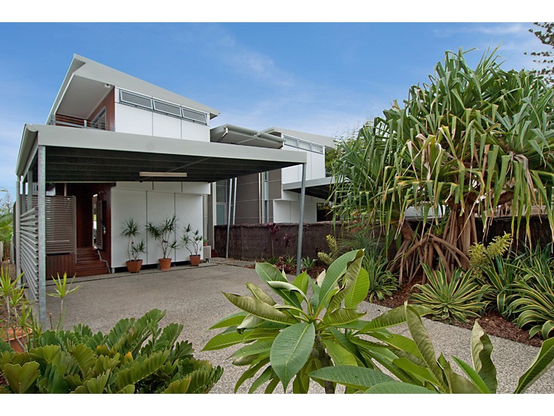Shelly Lodge – 21 Banksia Street, Shelly Beach QLD 4551