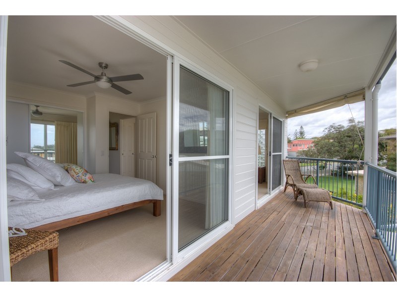 2/11 Wellington Parade, Shelly Beach QLD 4551