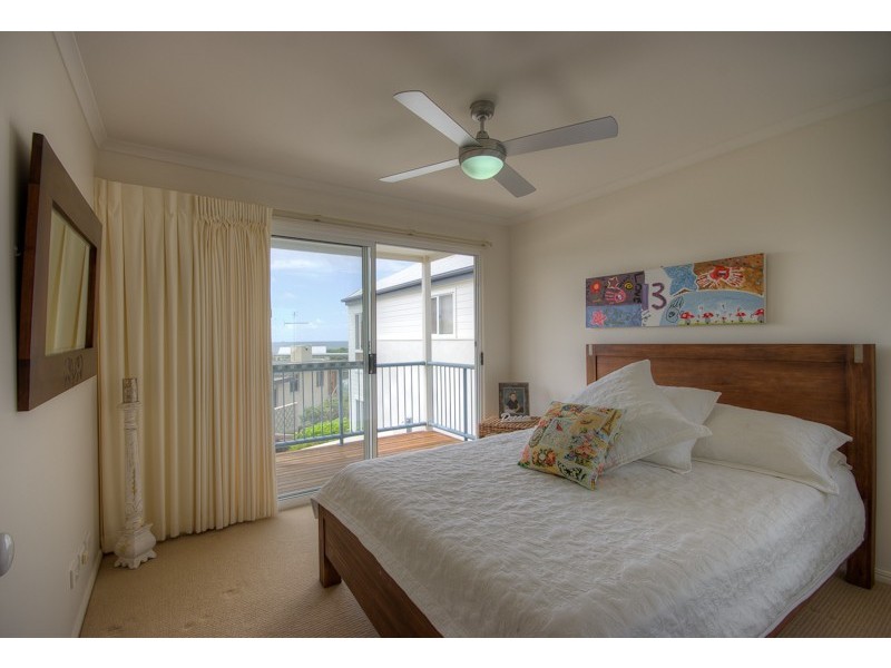 2/11 Wellington Parade, Shelly Beach QLD 4551