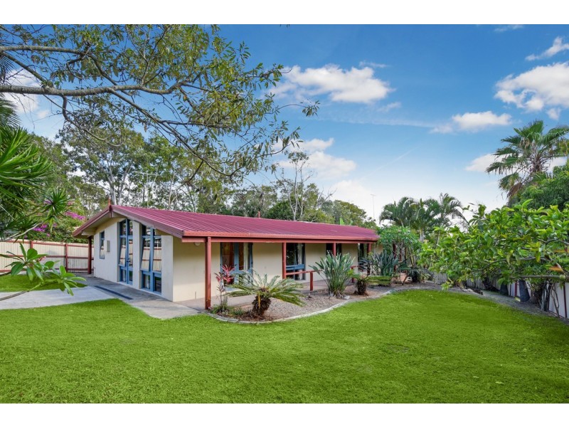 1 Fairlie Crescent, Moffat Beach QLD 4551