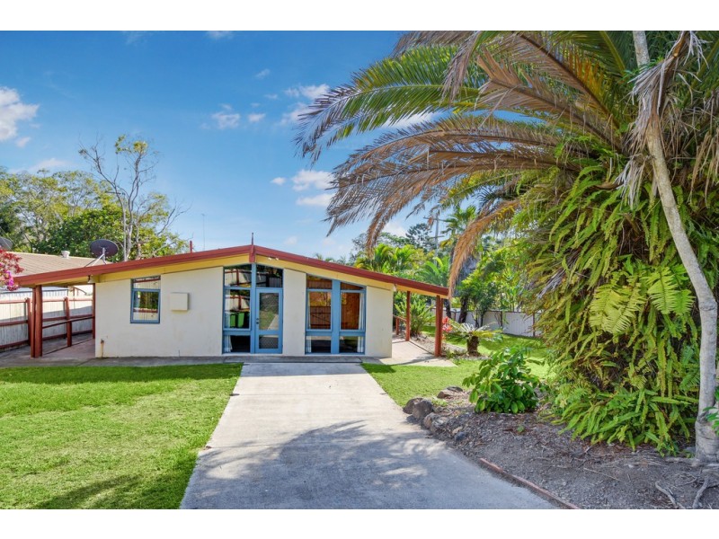 1 Fairlie Crescent, Moffat Beach QLD 4551