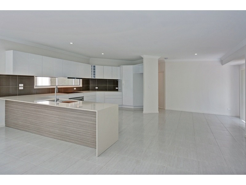 13 Warren Court, Aroona QLD 4551