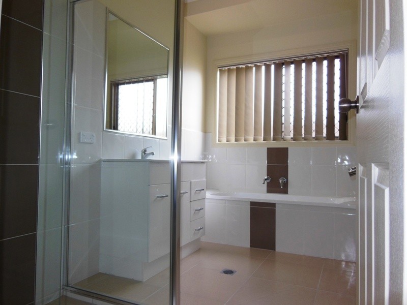 31 Feathertop Circuit, Caloundra West QLD 4551