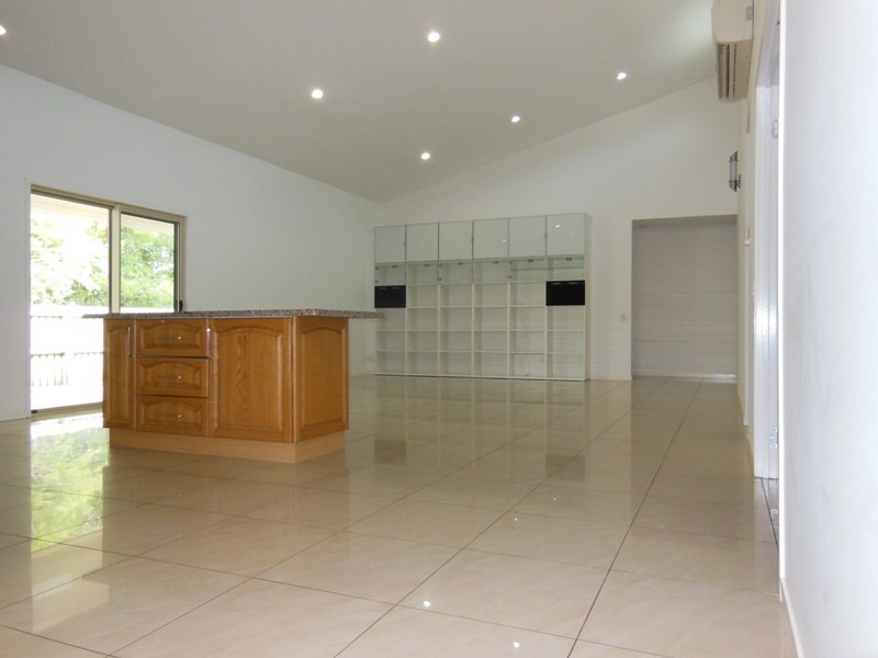 18 Cullen Drive, Little Mountain QLD 4551