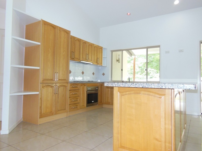 18 Cullen Drive, Little Mountain QLD 4551