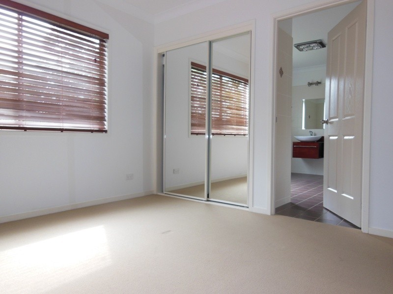 18 Cullen Drive, Little Mountain QLD 4551