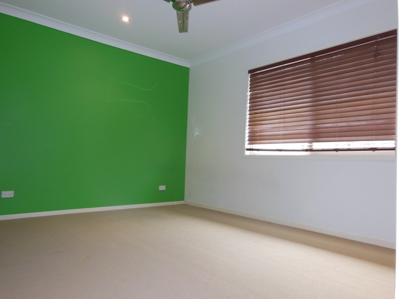 18 Cullen Drive, Little Mountain QLD 4551