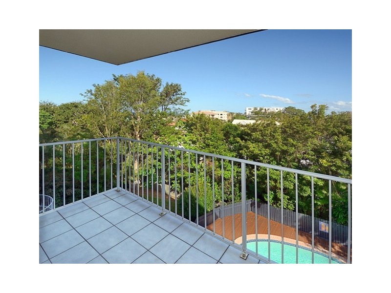 Unit 6 ‘Kensington’ 26 Saltair Street, Kings Beach QLD 4551