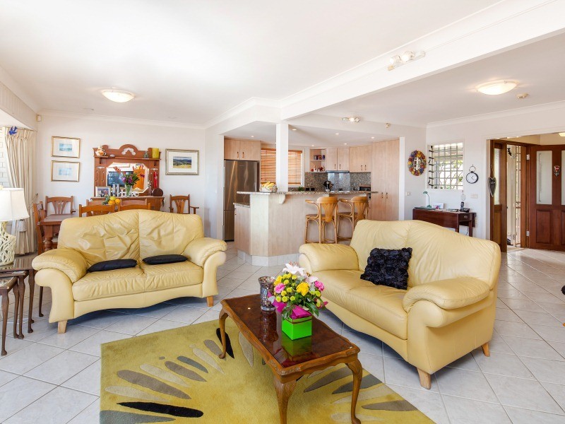 25 Queen of Colonies Parade, Moffat Beach QLD 4551