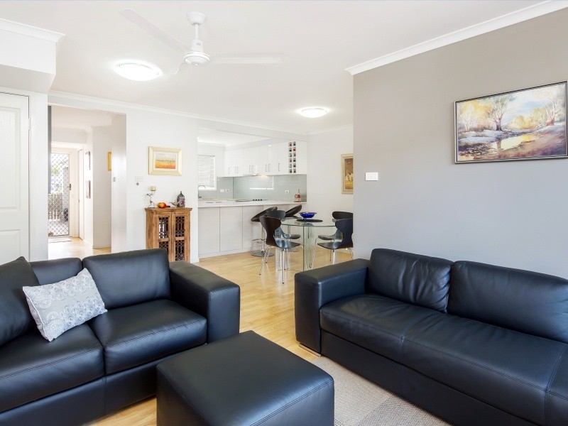 Unit 26 ‘Oaks Oasis’ 2 Landsborough Parade, Golden Beach QLD 4551