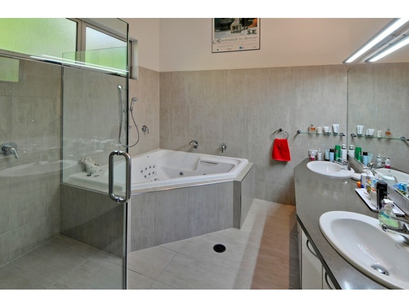 9 Oleander Avenue, Shelly Beach QLD 4551