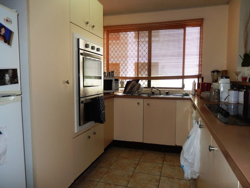 Unit 2 ‘Sealanes’ 43 Albert Street, Kings Beach QLD 4551