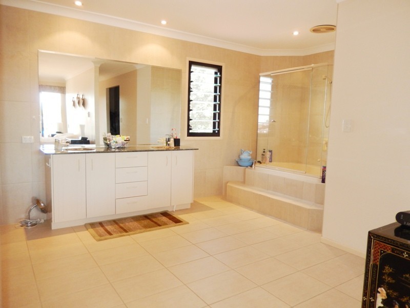 28 Lamerough Parade, Pelican Waters QLD 4551