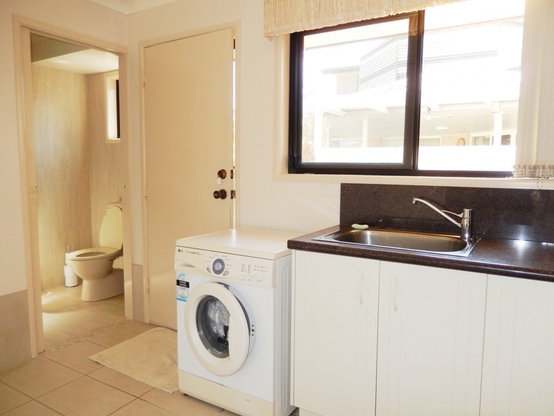 28 Lamerough Parade, Pelican Waters QLD 4551