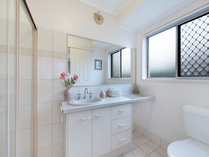 11 Sir Joseph Banks Drive, Pelican Waters QLD 4551