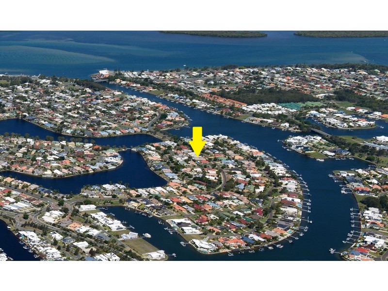 11 Sir Joseph Banks Drive, Pelican Waters QLD 4551