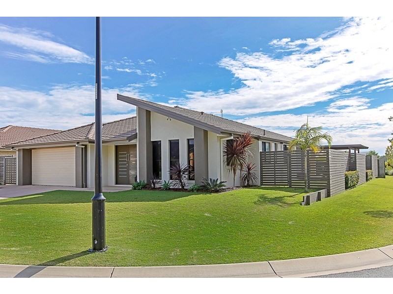 11 Rebecca Street, Little Mountain QLD 4551