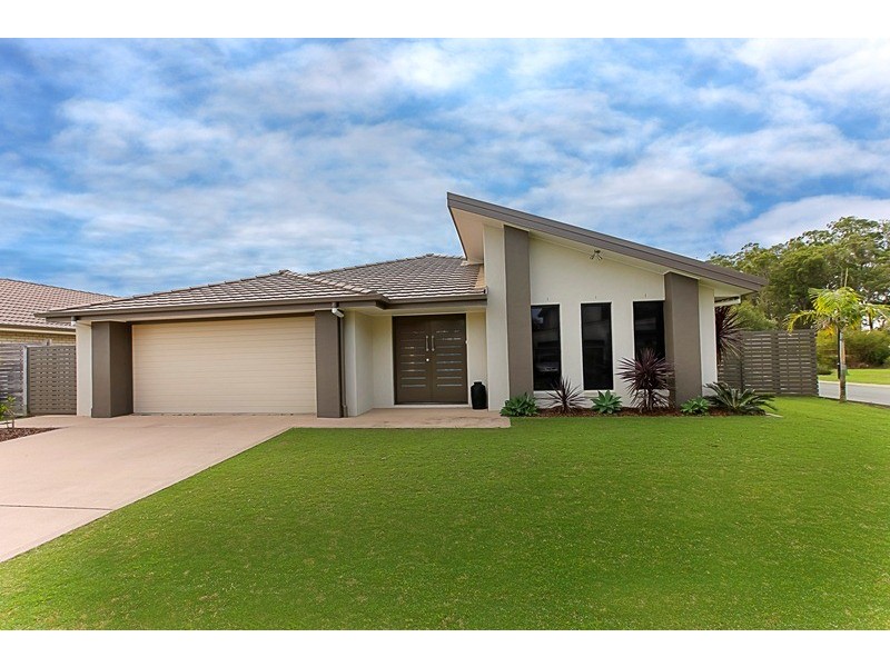 11 Rebecca Street, Little Mountain QLD 4551