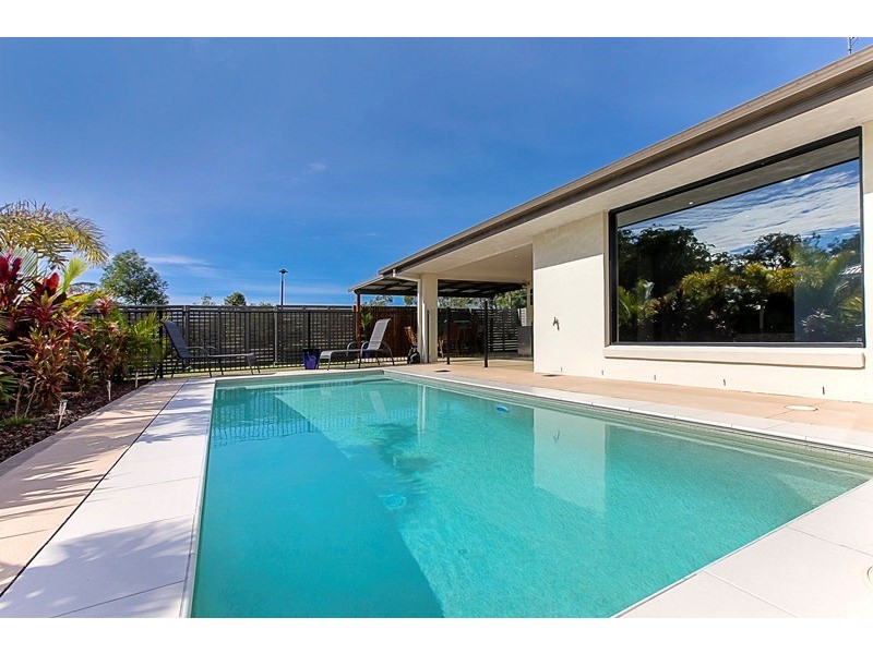 11 Rebecca Street, Little Mountain QLD 4551