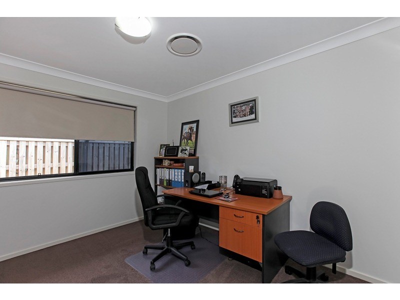 11 Rebecca Street, Little Mountain QLD 4551