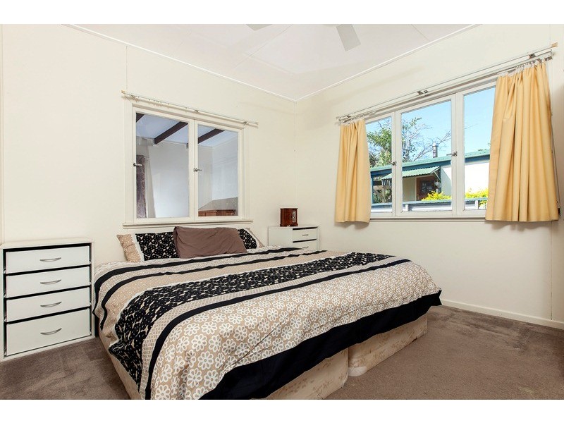 96 Westminster Avenue, Golden Beach QLD 4551