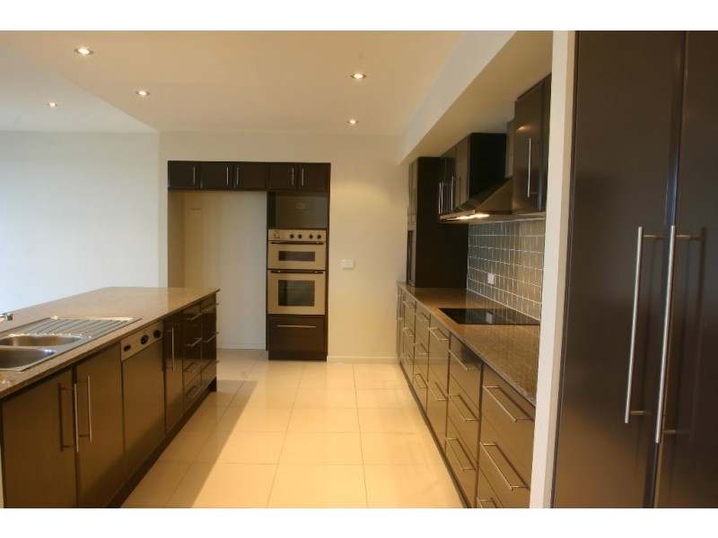 6 Antigua Court, Kawana Island QLD 4575