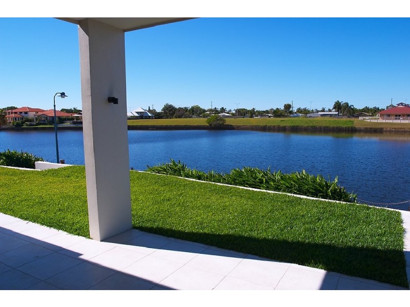 6 Antigua Court, Kawana Island QLD 4575