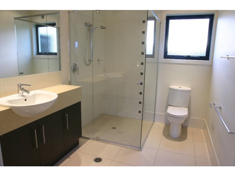 6 Antigua Court, Kawana Island QLD 4575