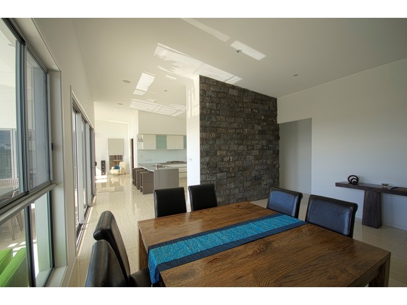 8 Headland Drive, Birtinya QLD 4575