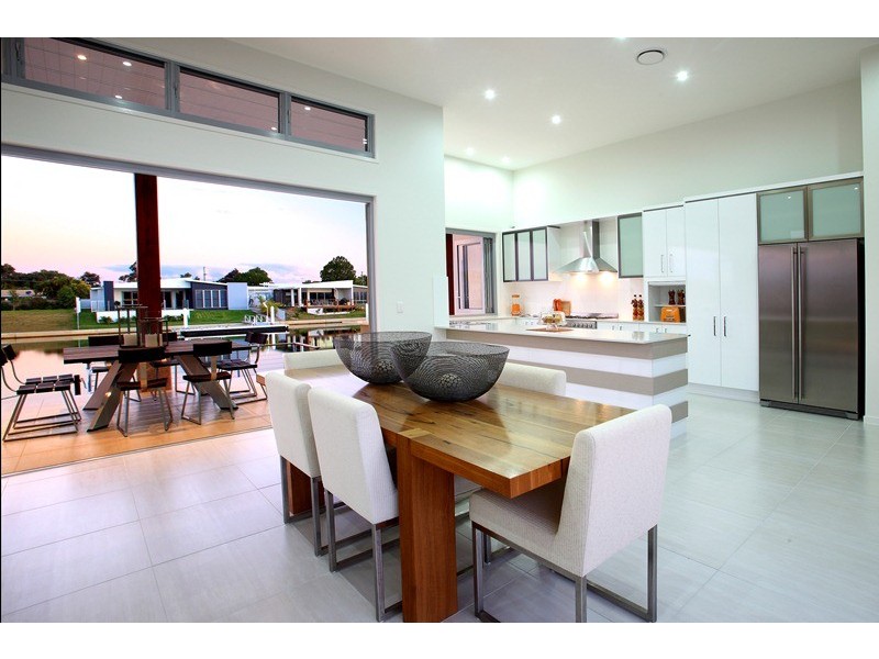 55 Whitehaven Way, Pelican Waters QLD 4551