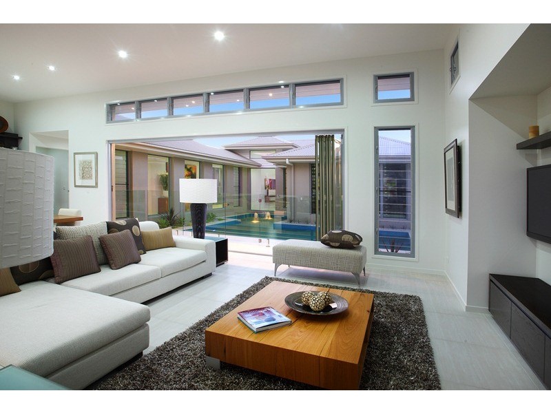 55 Whitehaven Way, Pelican Waters QLD 4551