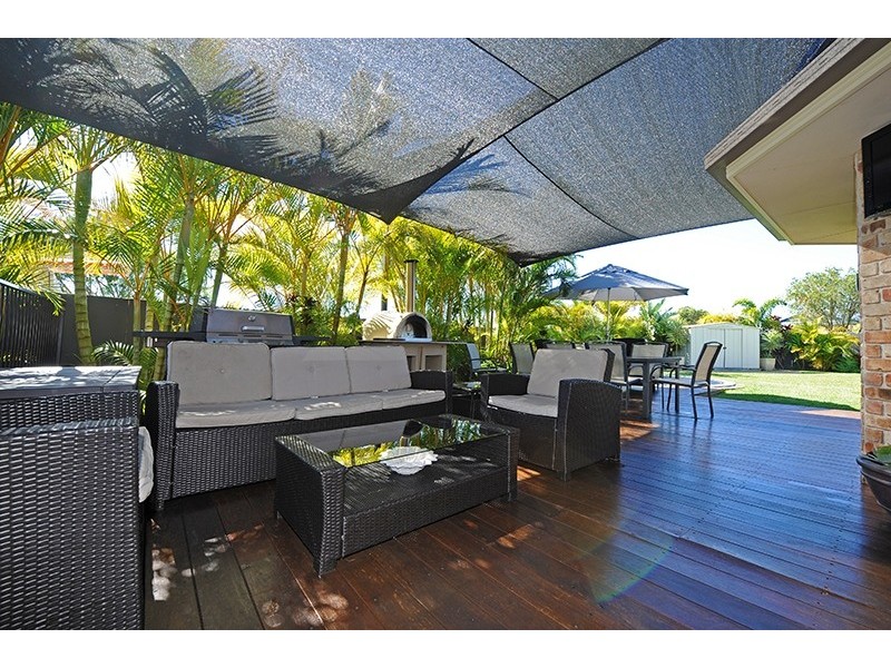 42 Springs Drive, Little Mountain QLD 4551
