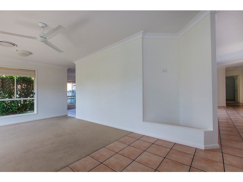 4 Bongaree Drive, Pelican Waters QLD 4551