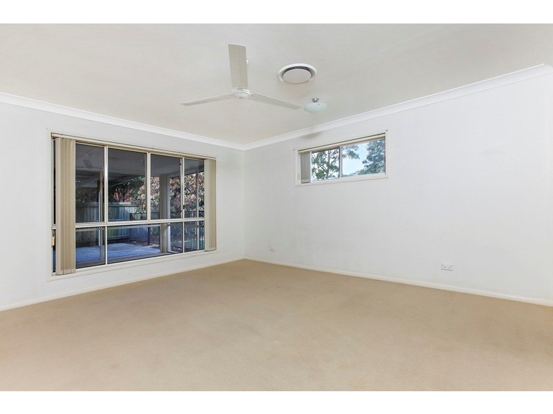 4 Bongaree Drive, Pelican Waters QLD 4551