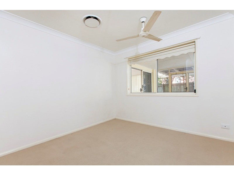 4 Bongaree Drive, Pelican Waters QLD 4551