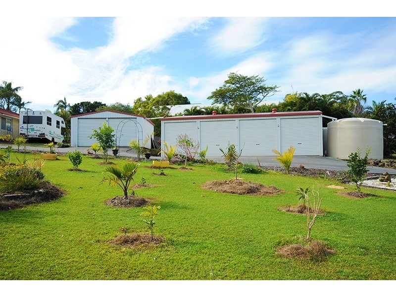 1 Pinewood Street, Little Mountain QLD 4551