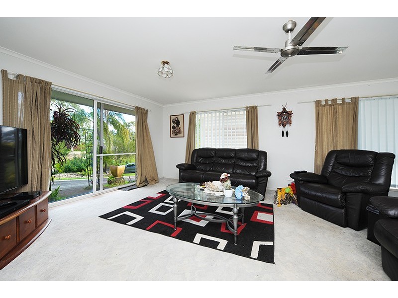 1 Pinewood Street, Little Mountain QLD 4551