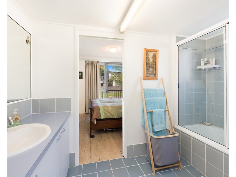 Unit 1/5 Arthur Street, Kings Beach QLD 4551