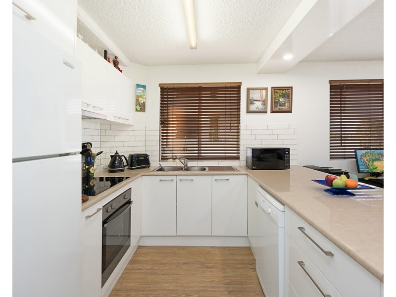 Unit 1/5 Arthur Street, Kings Beach QLD 4551