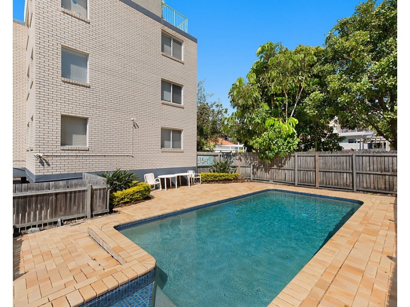 Unit 1/5 Arthur Street, Kings Beach QLD 4551