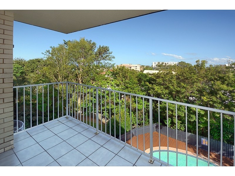 Unit 6 ‘Kensington’ 26 Saltair Street, Kings Beach QLD 4551