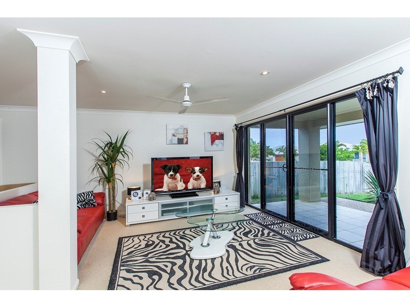 60 O’Reilly Drive, Caloundra West QLD 4551