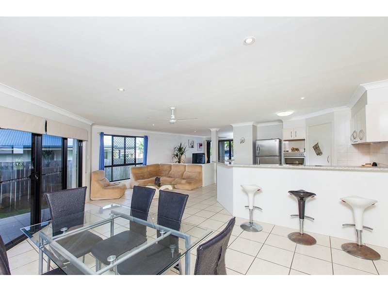60 O’Reilly Drive, Caloundra West QLD 4551