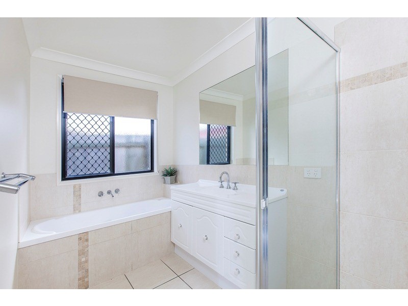 60 O’Reilly Drive, Caloundra West QLD 4551