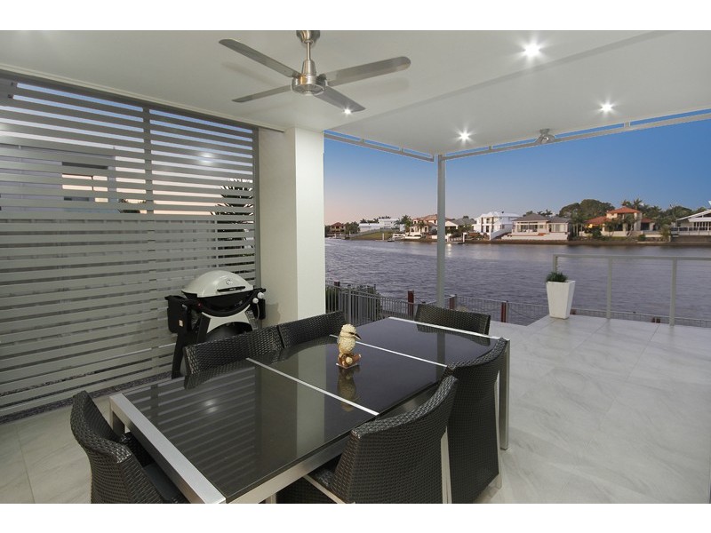 35 Barbuda Circuit, Kawana Island QLD 4575